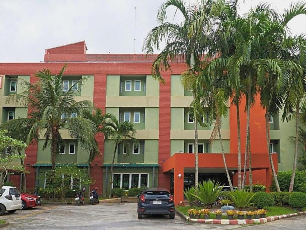 Ecozy Hotel 2*